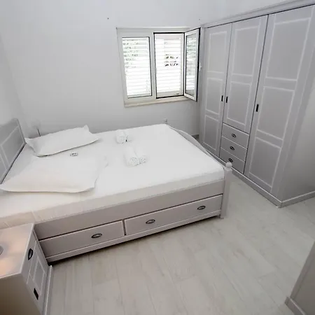 Apartments Jagoda Makarska Room photo