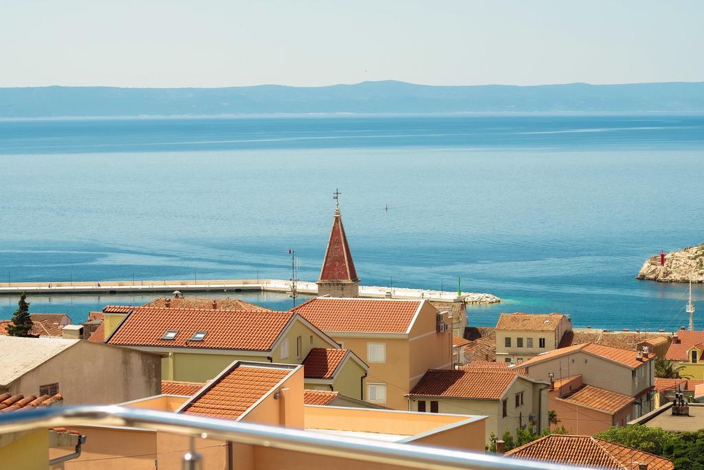 Jagoda * Makarska